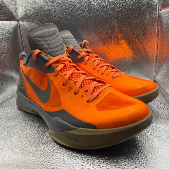 Size 10.5 Nike Zoom Hyperdunk 2011 Low Orange Gray Running Sneaker 487637-800 - Picture 1 of 12